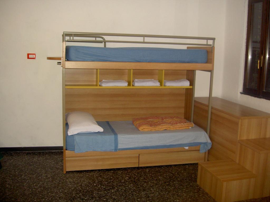 Bed and Breakfast Casa Ale Маргера Экстерьер фото