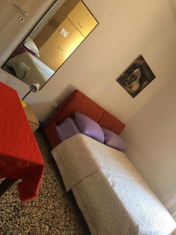 Bed and Breakfast Casa Ale Маргера Экстерьер фото